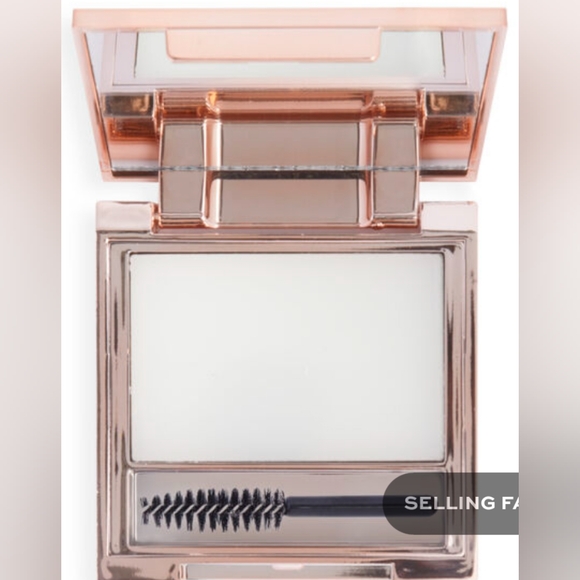 Revolution Beauty London Soap Styler Clean - Picture 3 of 5